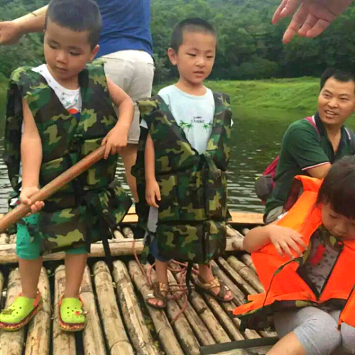 水上竹筏.jpg 水上竹筏.jpg